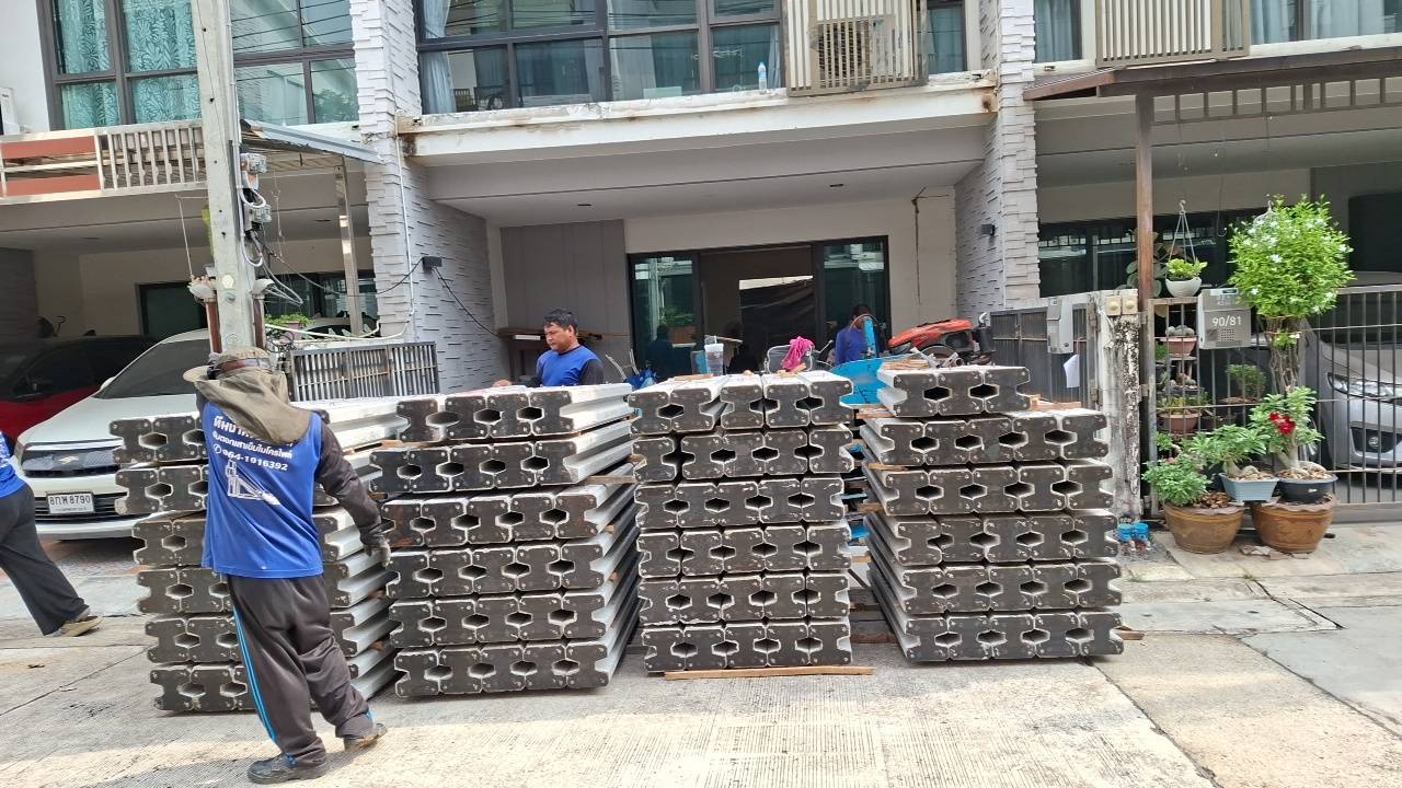 งานรื้อปรับปรุงห้องเพื่อรีโนเวท
